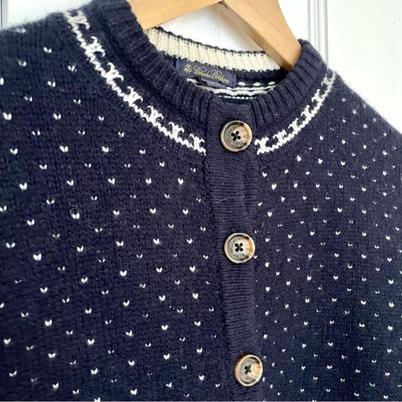 Brooks Brothers Traditional Lambswool Cardigan. - Picture 4 of 7